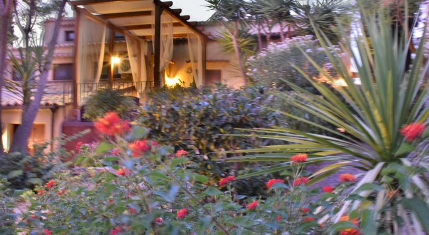 Villa Tasca Turismo Rurale Caltagirone: Hotel Agriturismo in Sicilia